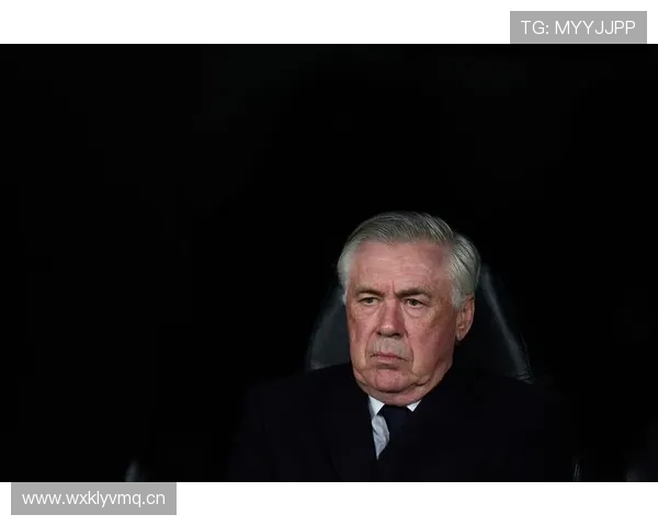 皇马主帅安切洛蒂帅位出现变数,对球队后续赛季规划将产生影响。 皇马主帅安切洛蒂帅位出现变数,对球队后续赛季规划将产生影响。