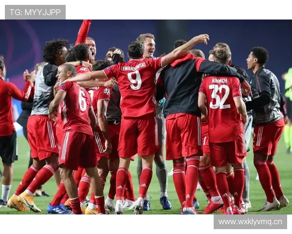 拜仁中场运转失序直接导致攻防节奏混乱,球队表现稳定性面临阶段性考验。 拜仁中场运转失序直接导致攻防节奏混乱,球队表现稳定性面临阶段性考验。