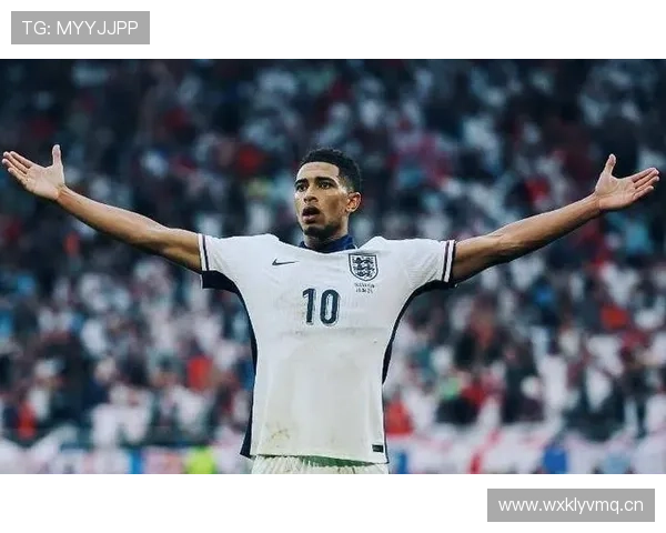 贝林厄姆与齐达内中场核心能力及时代适配性对比分析